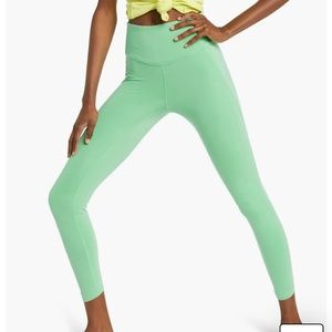 Zella High Waist Studio Lite Pocket 7/8 Leggings